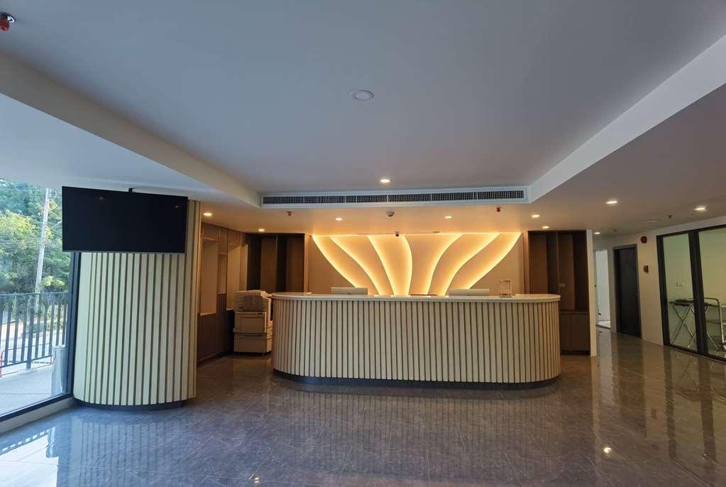 Wyndham La Hotell 5*